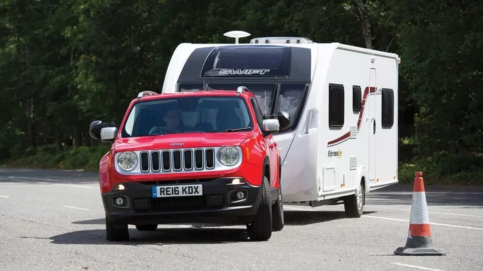 Can the Jeep Renegade Be Flat Towed Behind a Truck