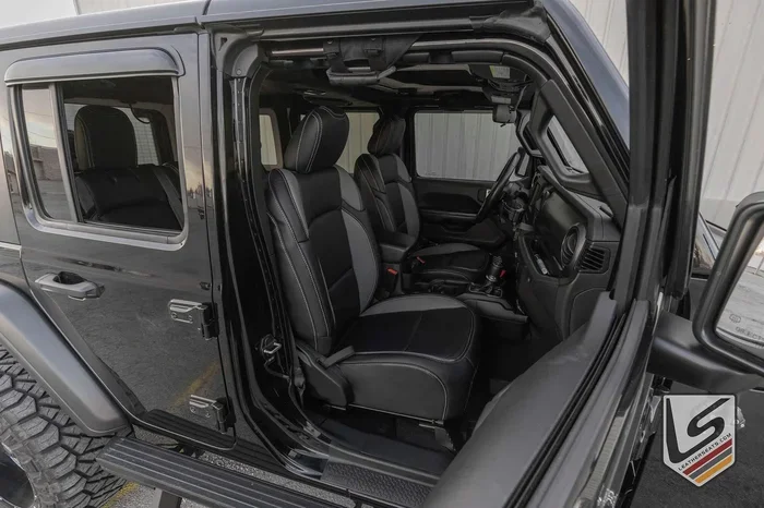 Do Jeep Wranglers Come with Leather Seats by Default